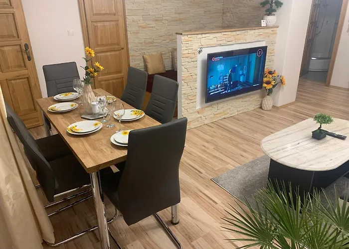 Slunecnice S Terasou Appartement *